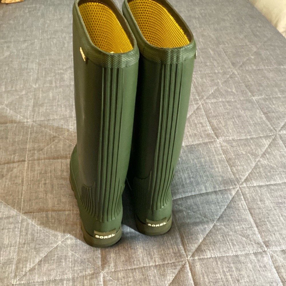 Ladies tall boots